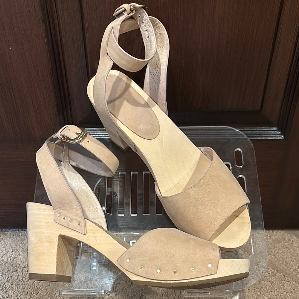 NWOB JOIE SIZE 38/US 8 Brand New Elegant Tan Women's Sandals Vintage Inspired